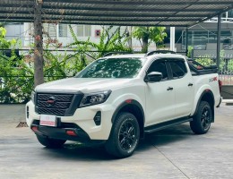 Nissan Navara Pro4x - ODO 30.000 siêu lướt - Giá chỉ 810 triệu đồng 